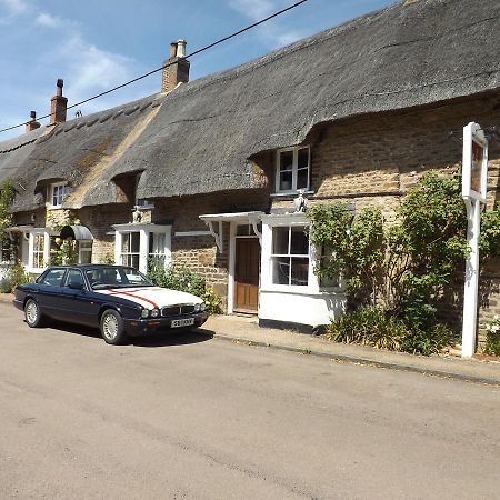 The Vane Arms Hotel Sudborough Kültér fotó